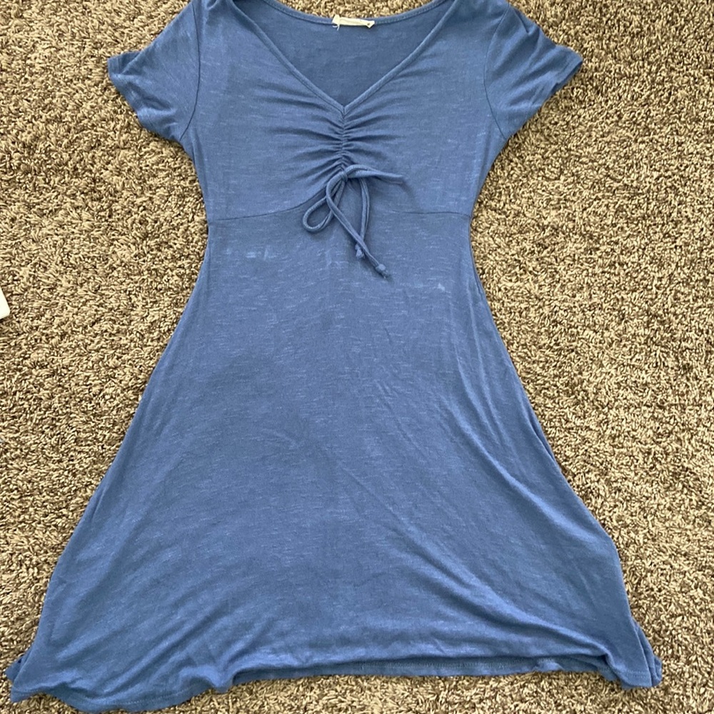 Adorable dress, that has only been worn once.